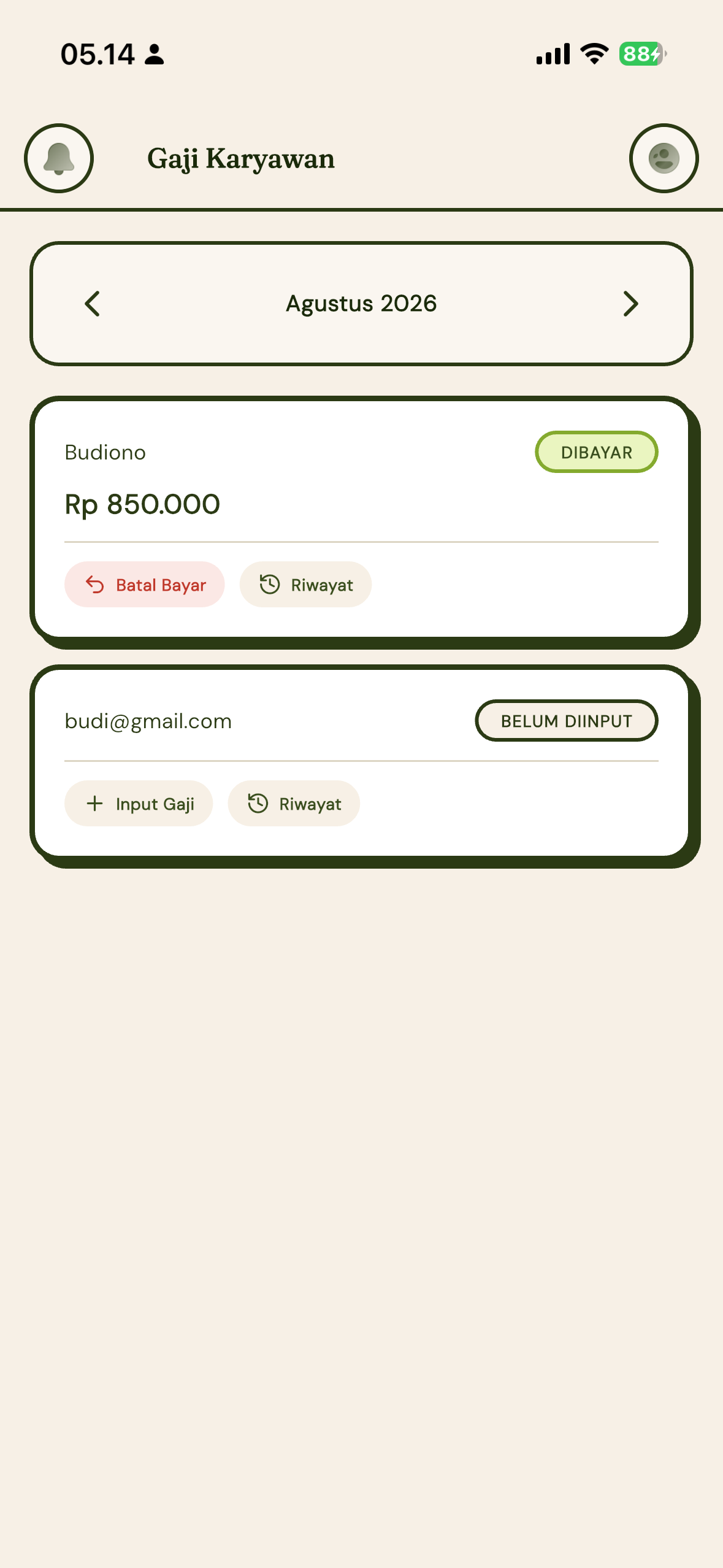 Tampilan Gaji Karyawan di aplikasi Admin ngelaundry